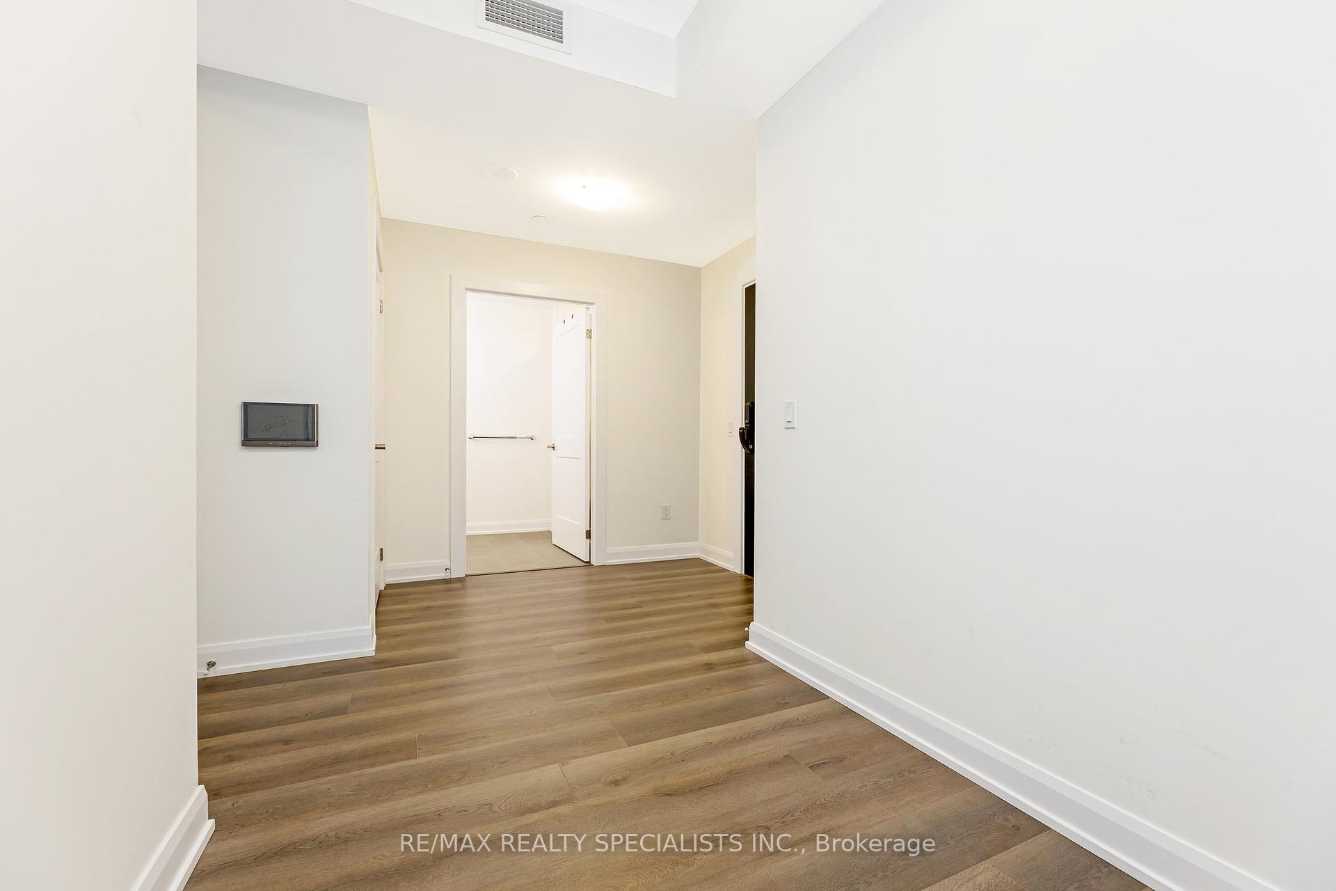 1 Bedroom Condo at 3228 William Coltson, Oakville For sale