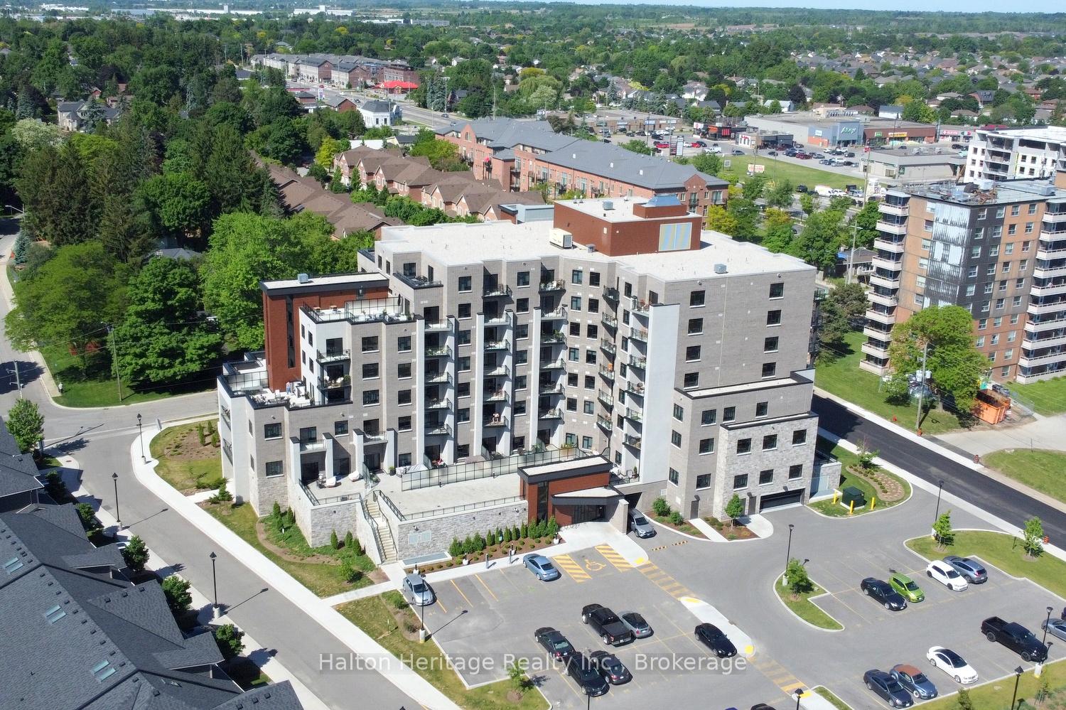 2 Bedrooms Condo at 30 Hamilton,  Hamilton For sale