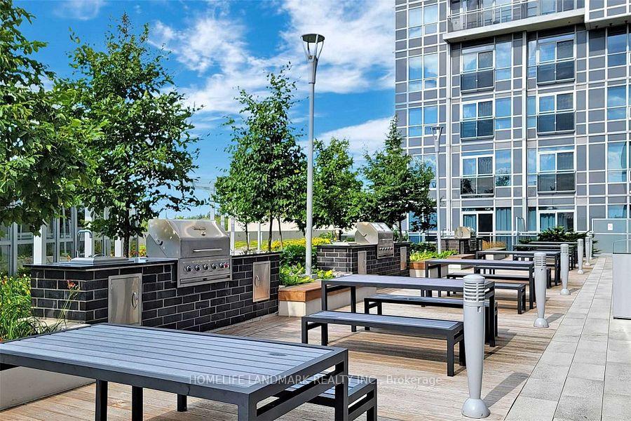 2 Bedrooms Condo at 255 Village Green,  Toronto For sale