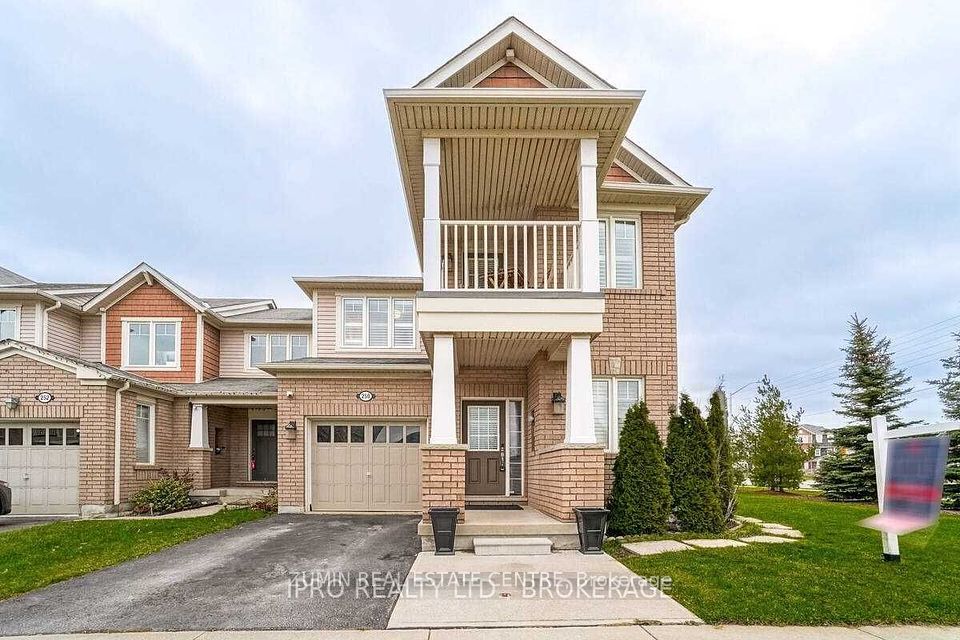 250 Woodley Crescent