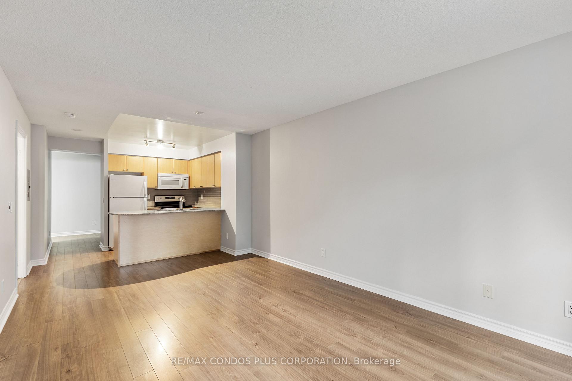 2 Bedrooms Condo at 763 Bay, Toronto For sale