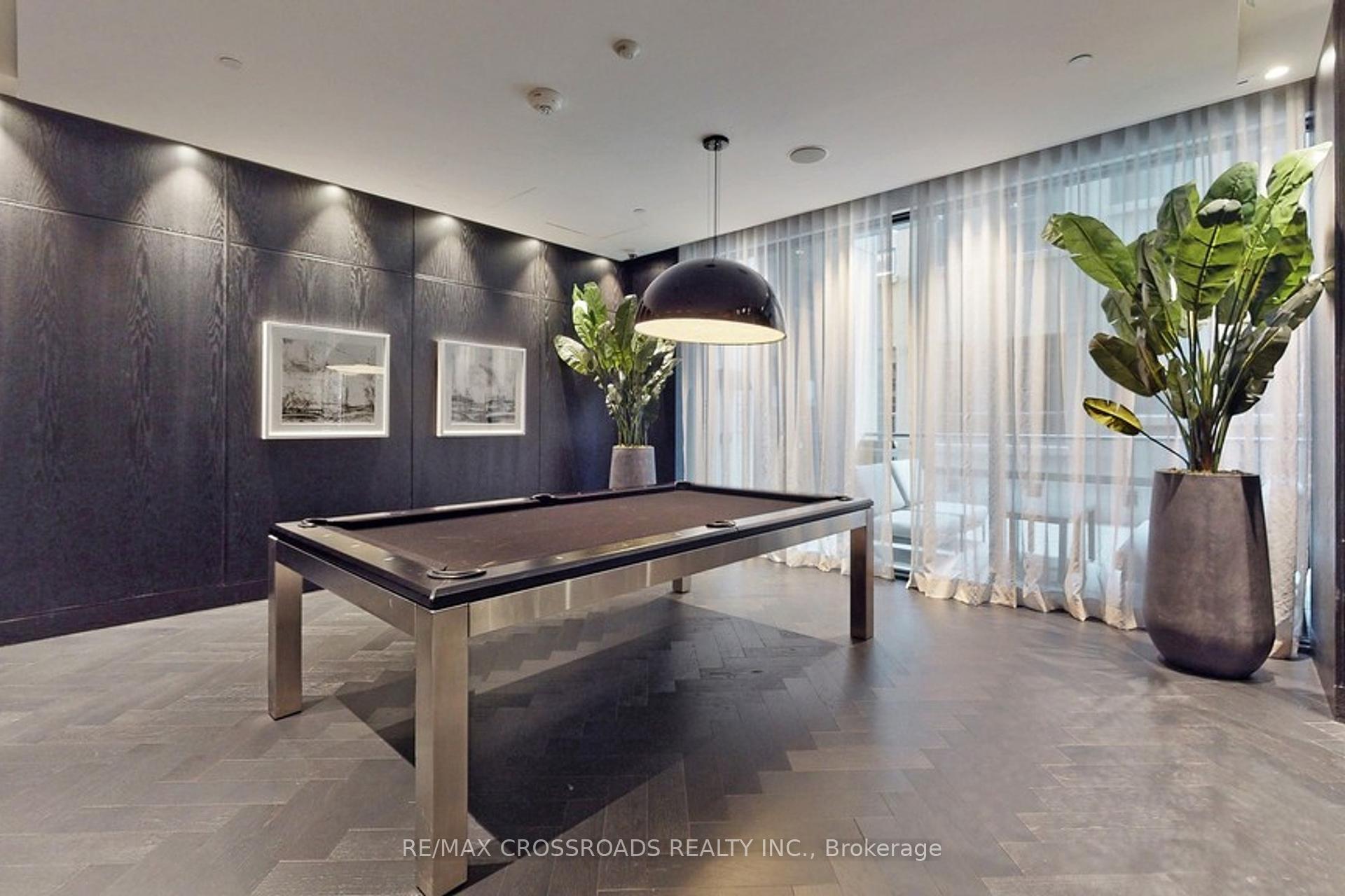 1 Bedroom Condo at 87 Peter, Toronto For sale