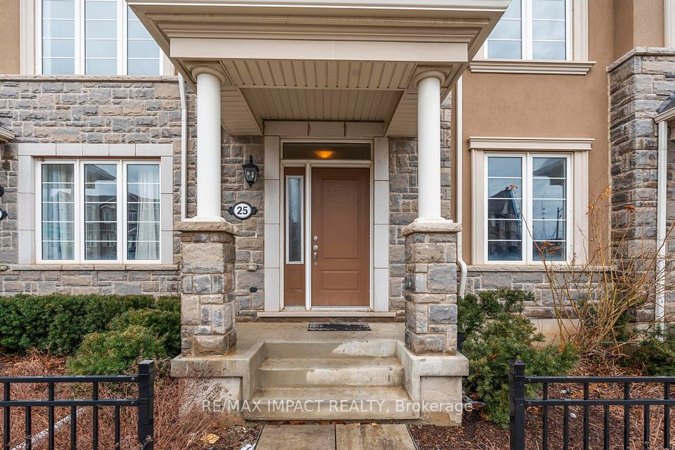 #25 - 1222 ROSE Way, Milton, ON L9E 1P2