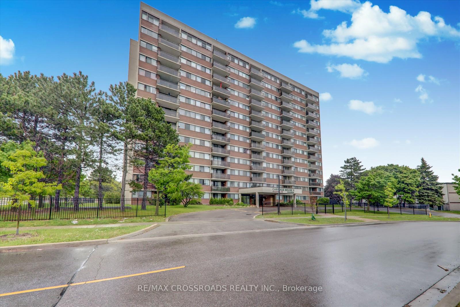 2 Bedrooms Condo at 99 Blackwell, Toronto For sale