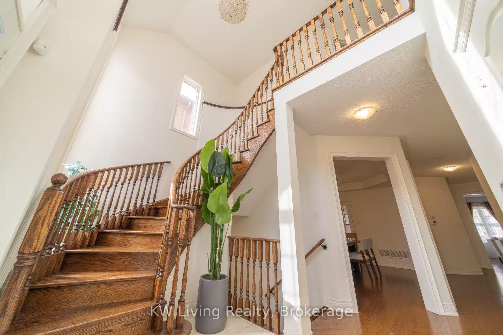 106 Hua Du Avenue, Markham, ON L6C 0R2