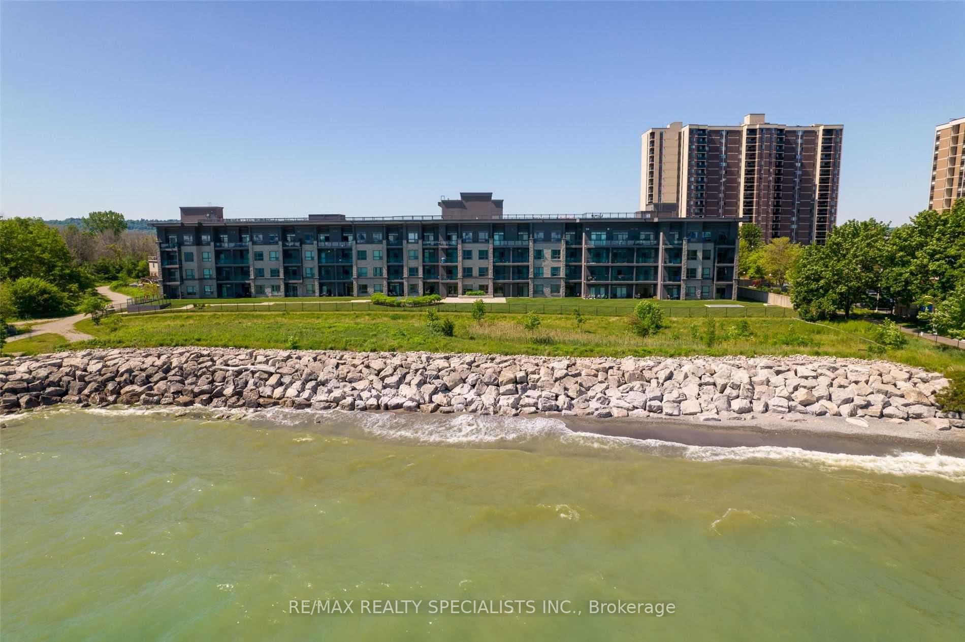 1 Bedroom Condo at 35 Southshore,  Hamilton For sale