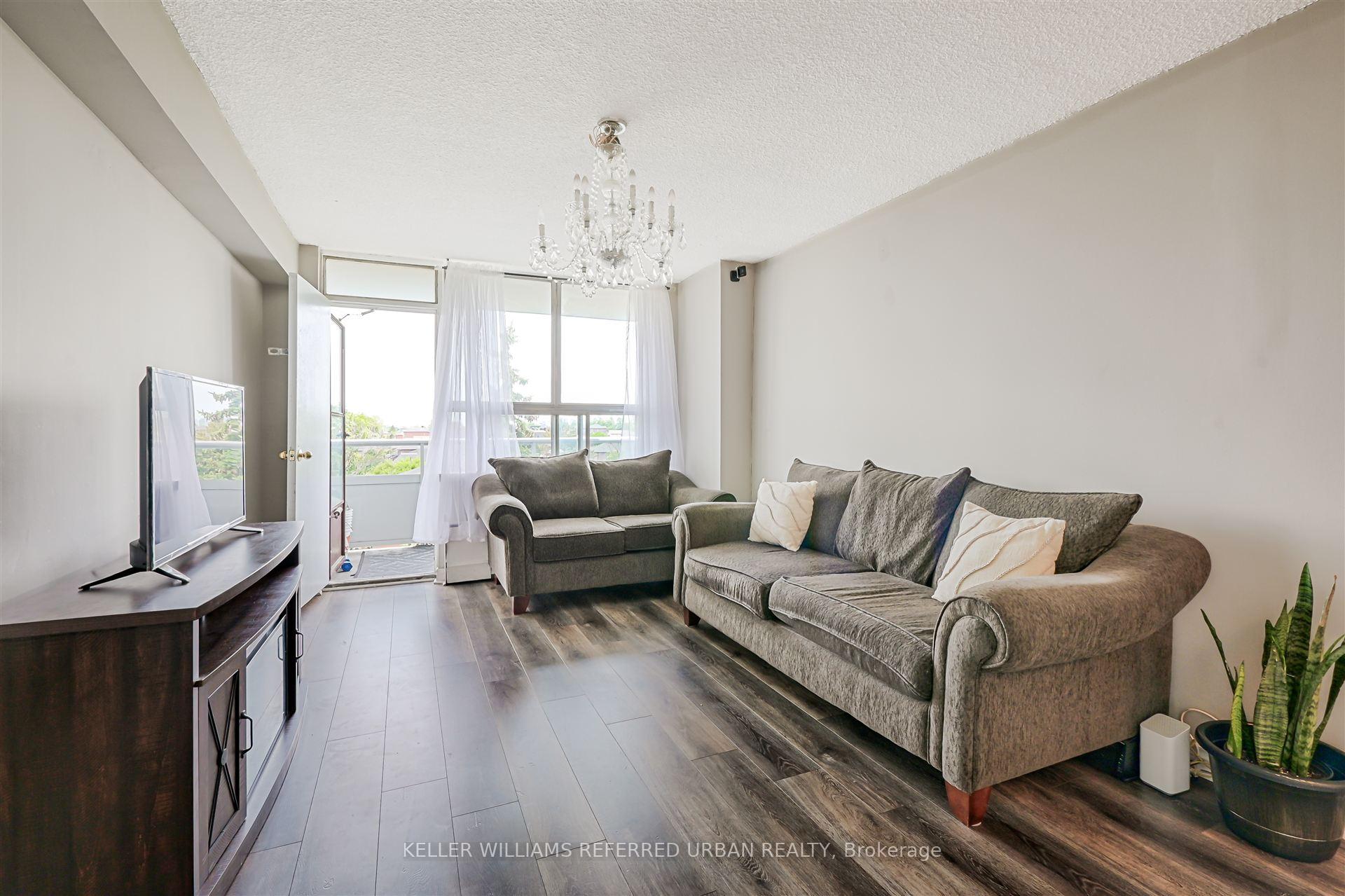 2 Bedrooms Condo at 940 Caledonia, Toronto For sale