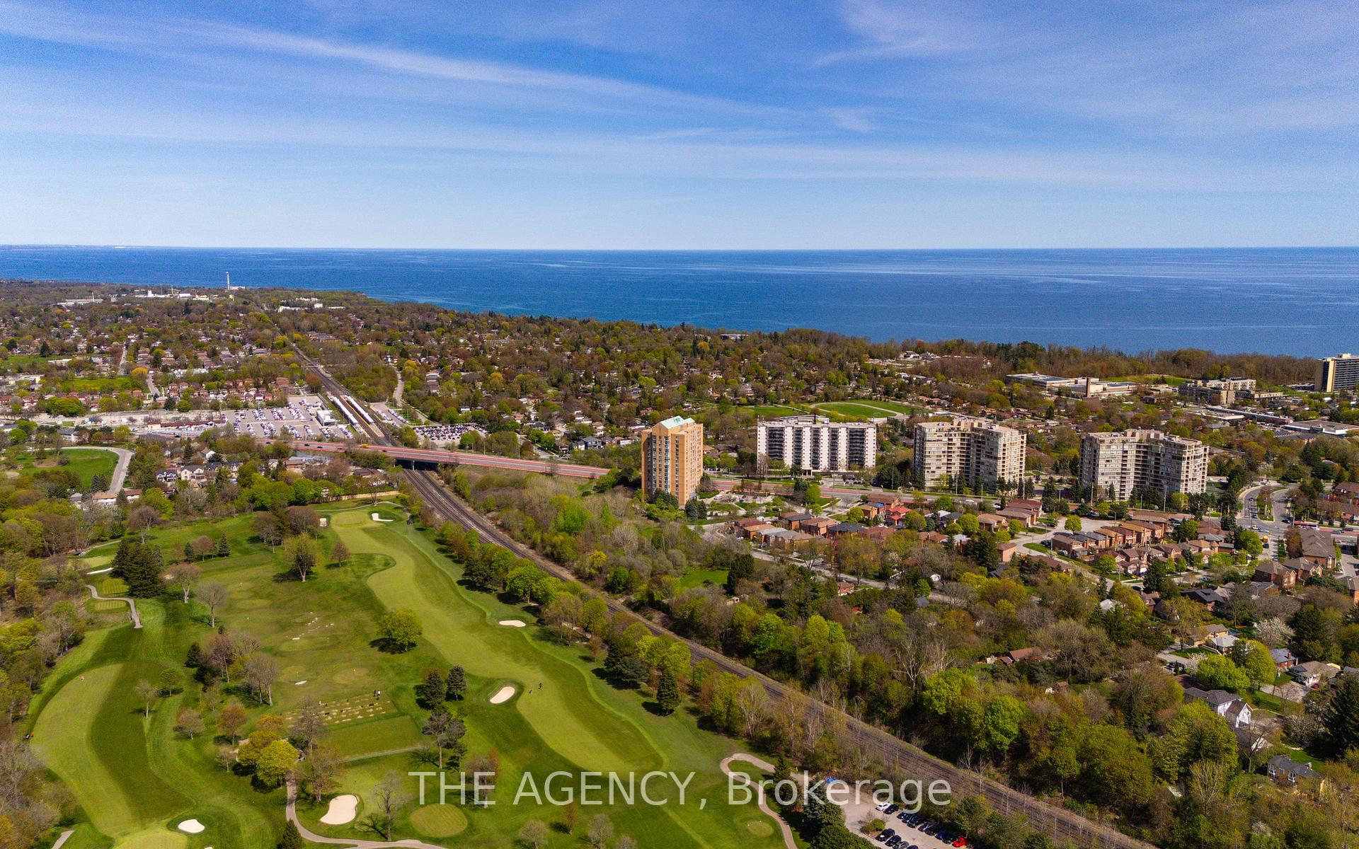 2 Bedrooms Condo at 90 Dale, Toronto For sale