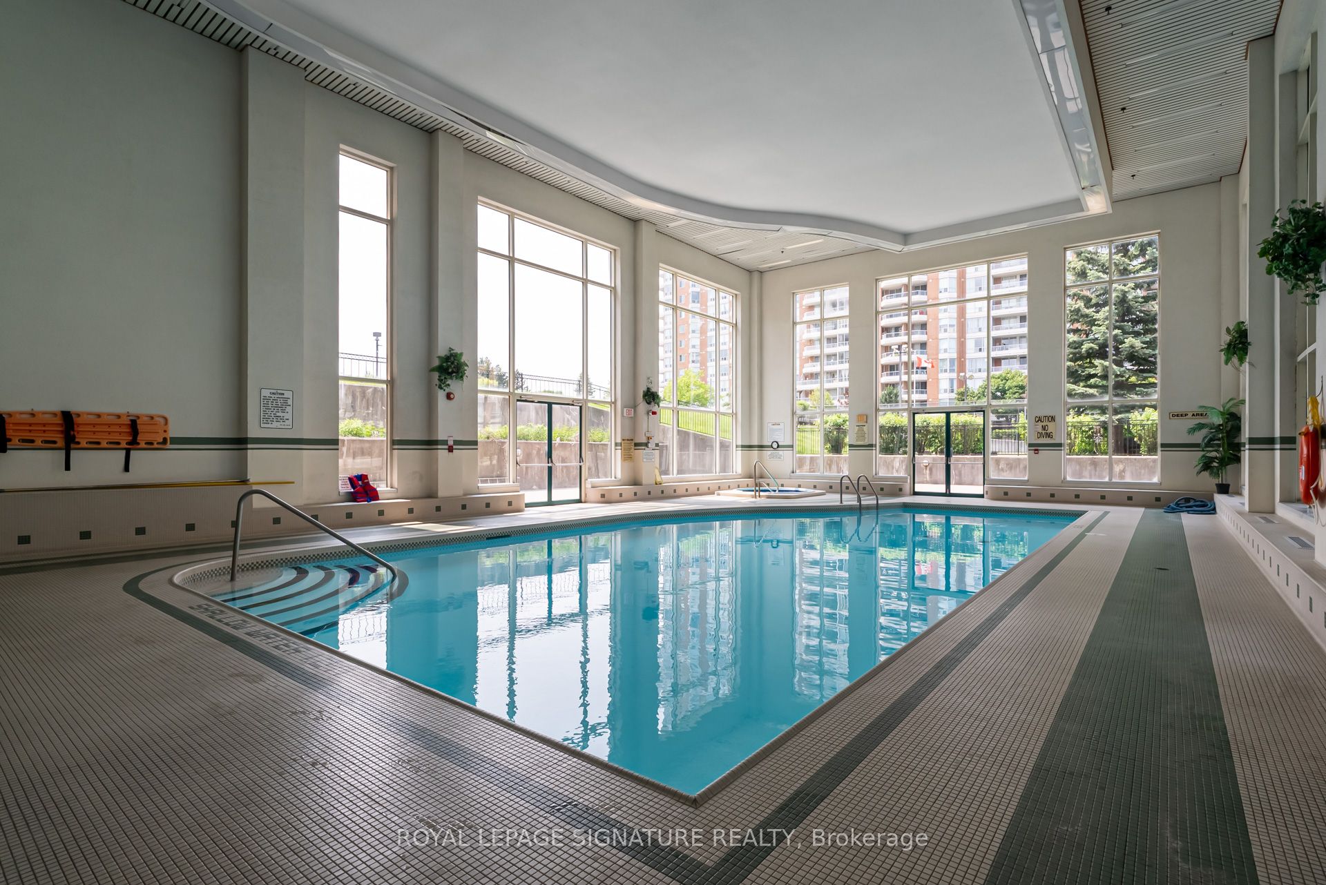 400 McLevin Avenue, #102