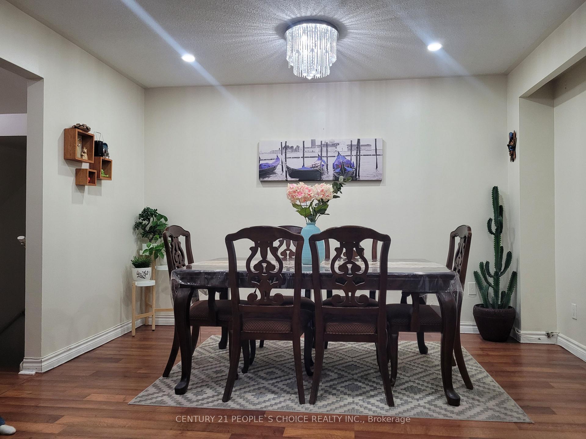 4 Bedrooms Condo at 96 Trailridge, Toronto For sale