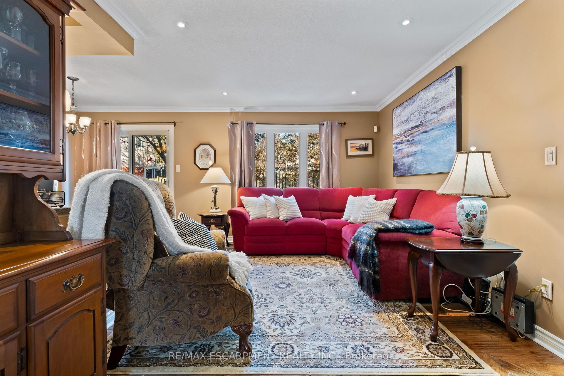 3 Bedrooms Condo at 79 Braeheid,  Hamilton For sale