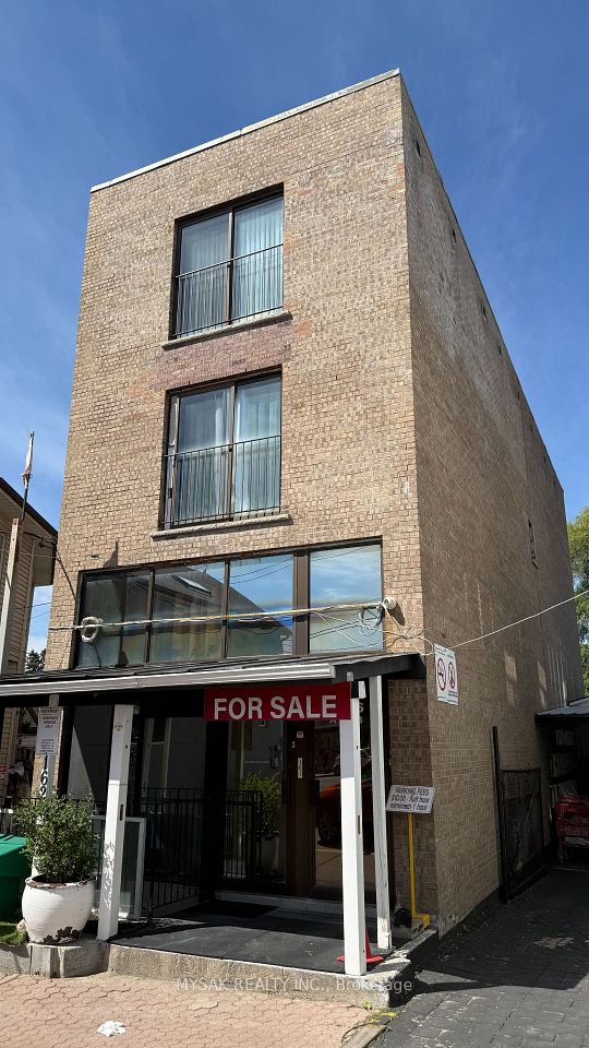 1626 Weston