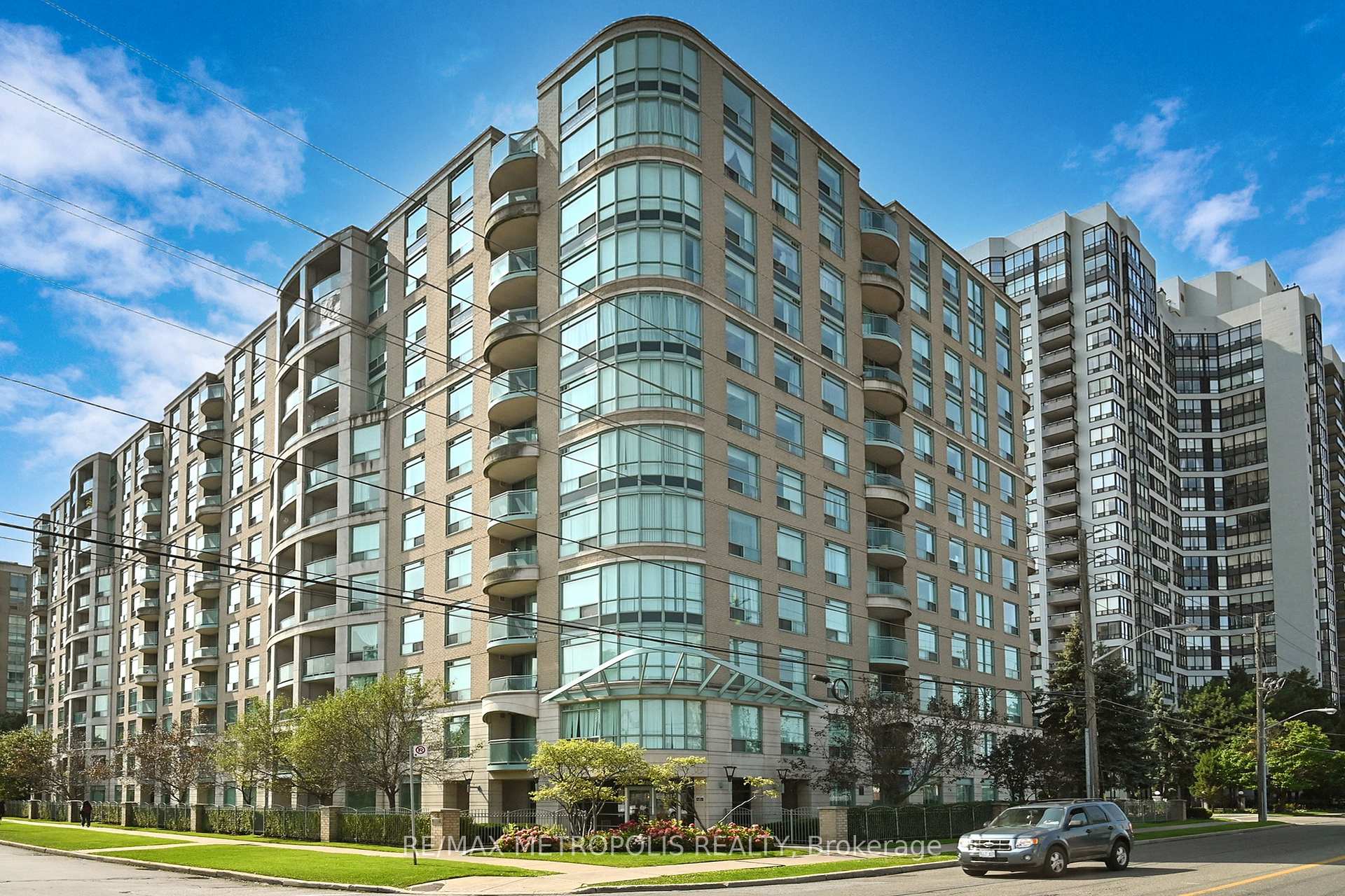 1 Bedroom Condo at 28 Pemberton,  Toronto For sale