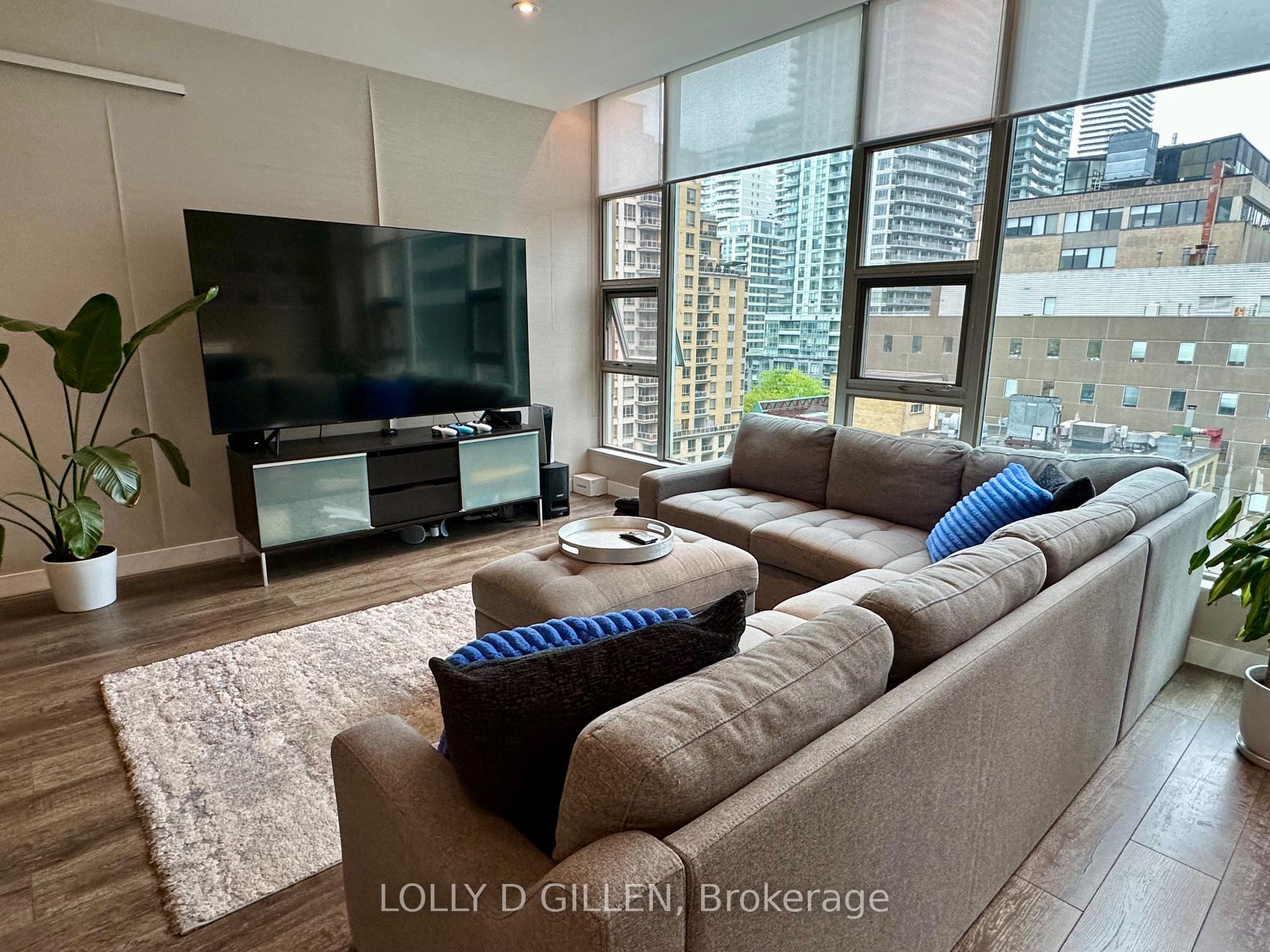 2 Bedrooms Condo at 188 Eglinton, Toronto For sale
