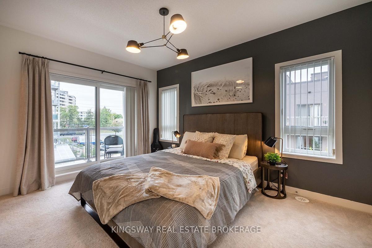 3 Bedrooms Condo at 70 Orchid Place,  Toronto For sale
