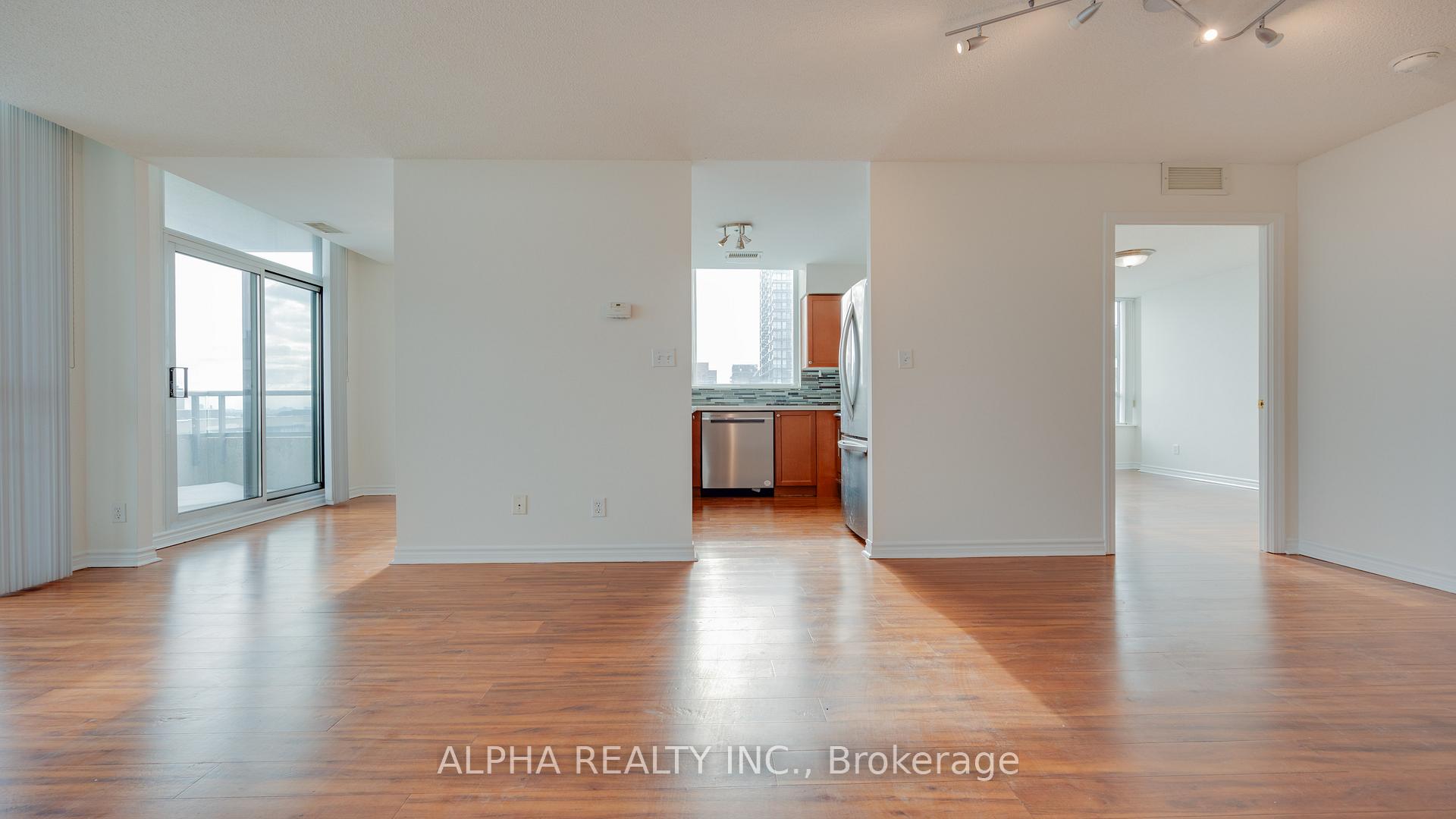 2 Bedrooms Condo at 18 Spring Garden,  Toronto For sale