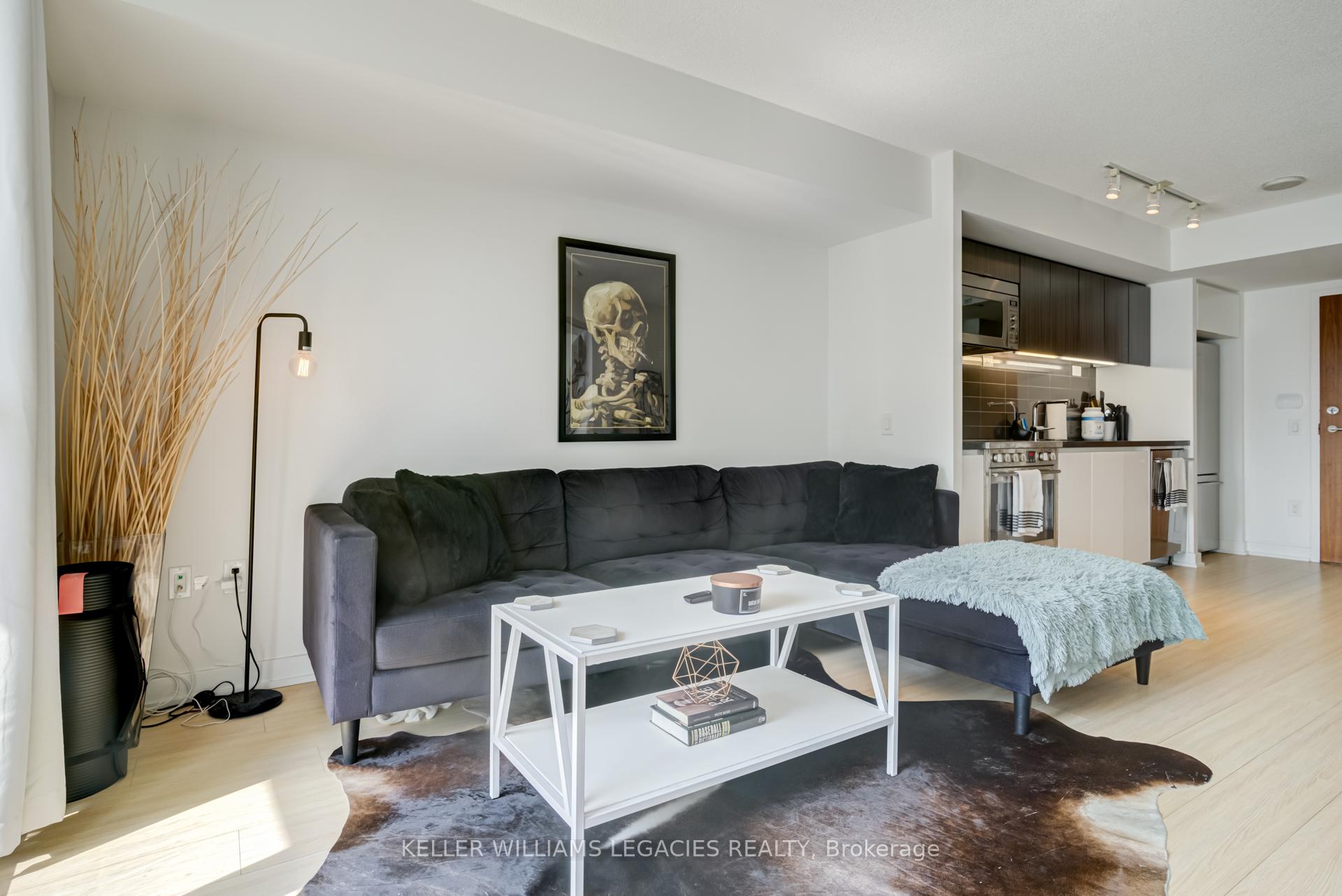 1 Bedroom Condo at 75 Queen’s Wharf,  Toronto For sale