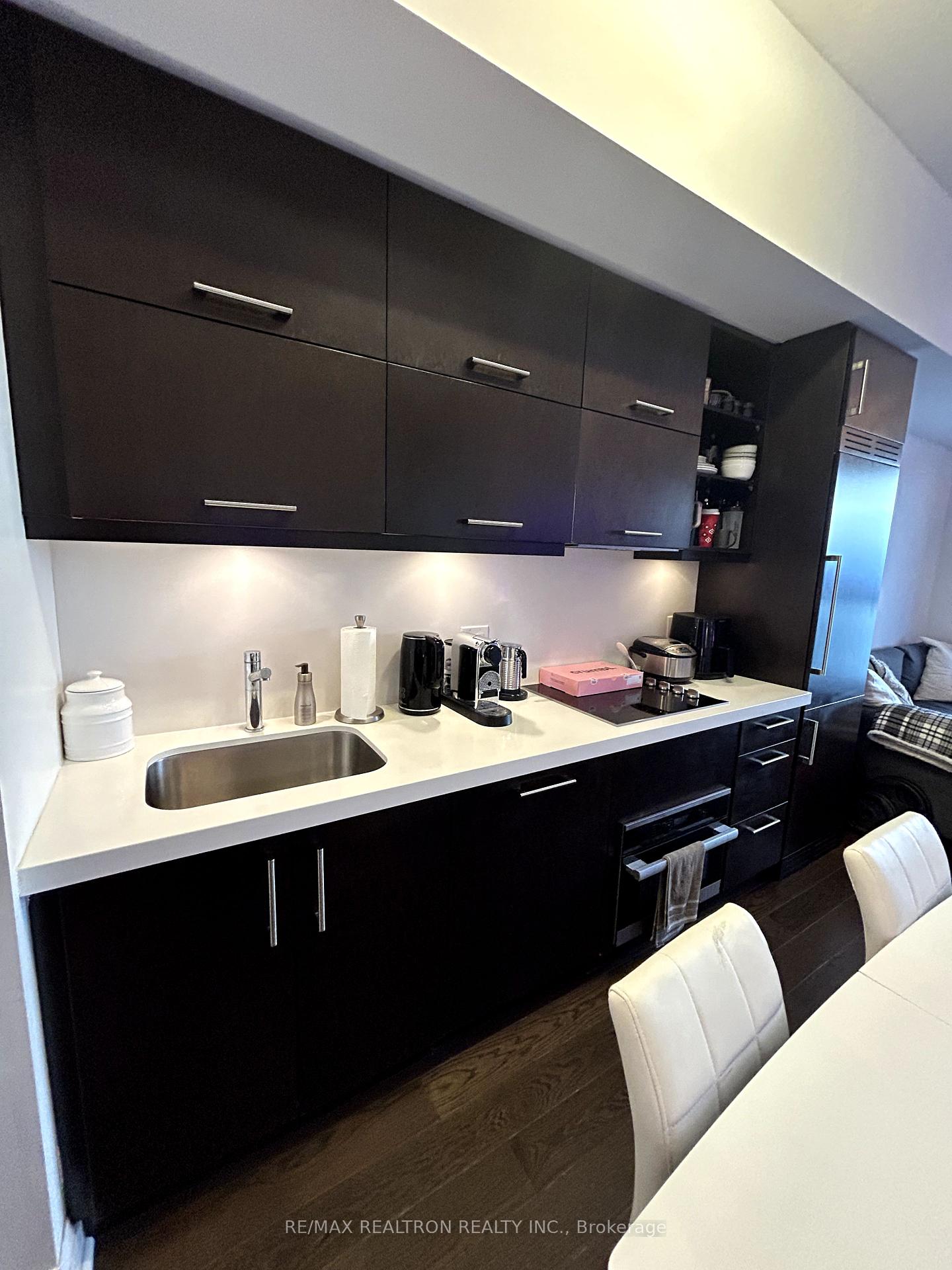 1 Bedroom Condo at 1080 Bay, Toronto For sale