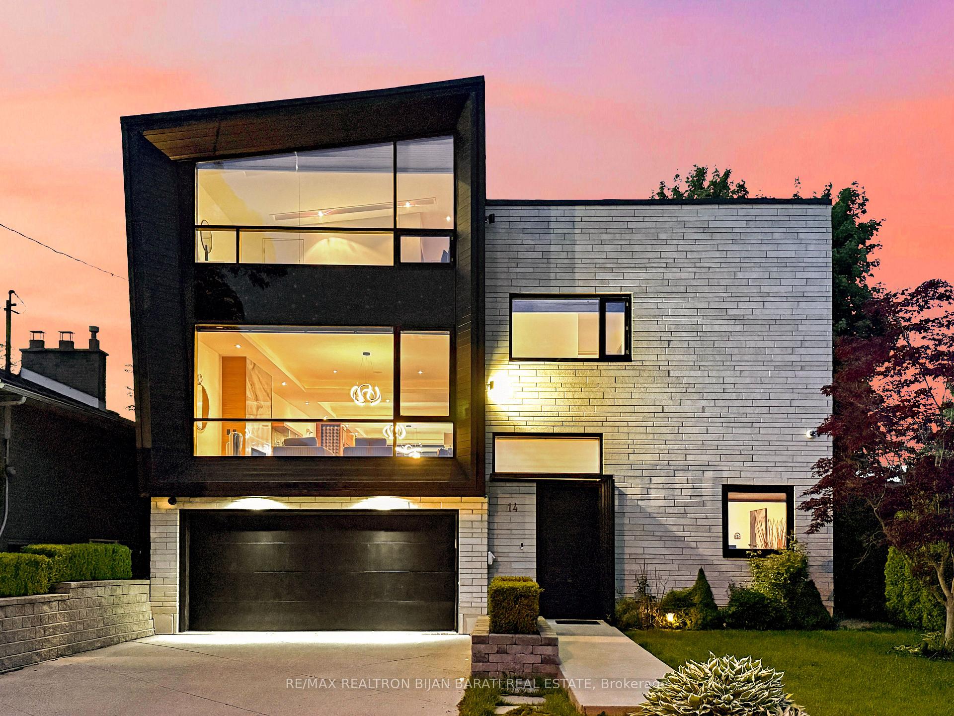 14 Windham Drive, Toronto, ON M2K 1X8