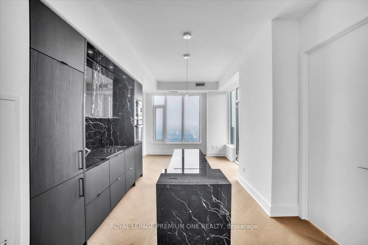 2 Bedrooms Condo at 11 Yorkville, Toronto For sale