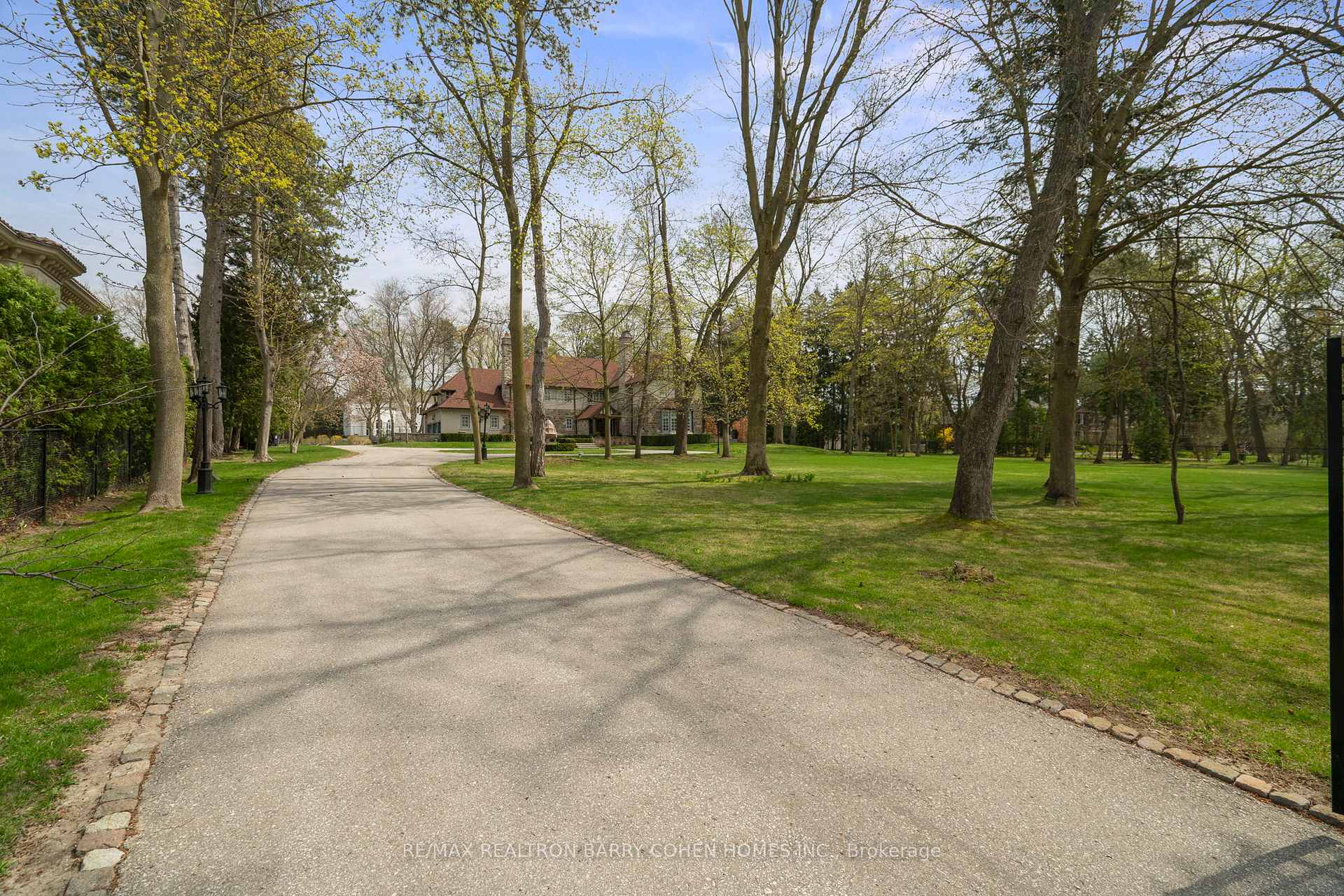15 Park Lane Circle