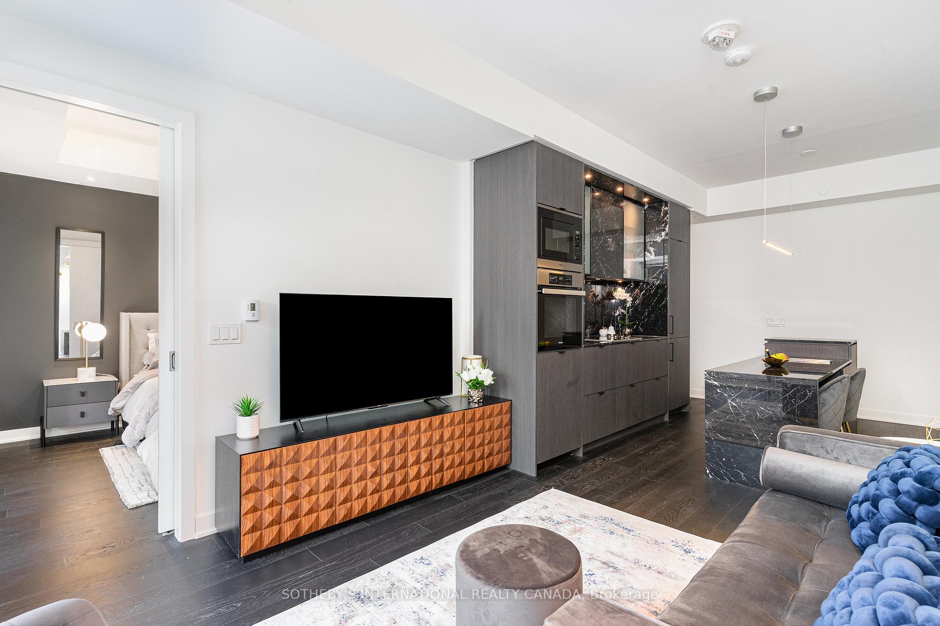 1 Bedroom Condo at 11 Yorkville, Toronto For sale