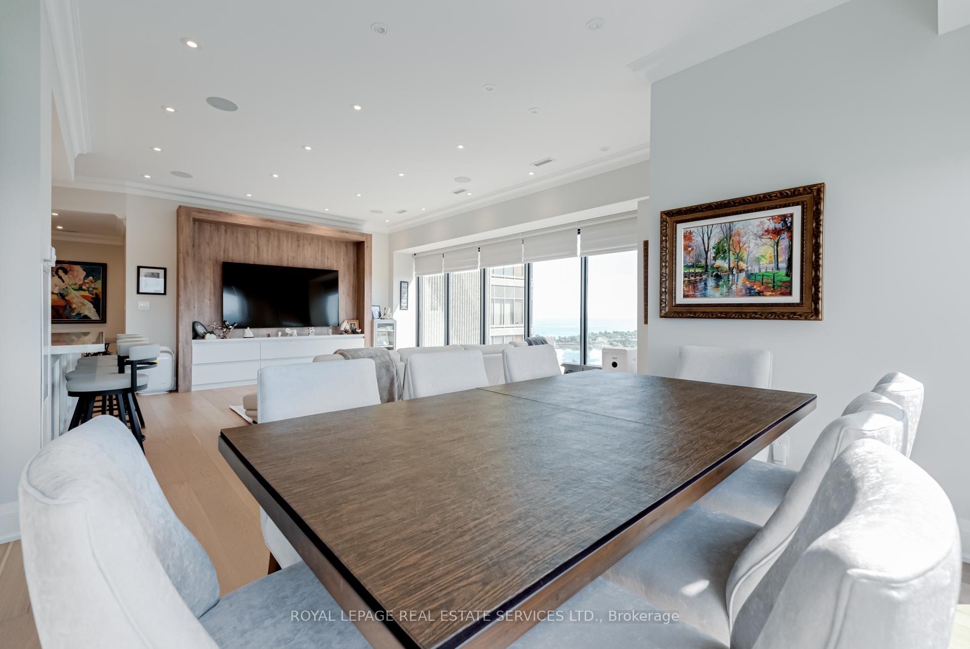 2 Bedrooms Condo at 2045 Lake Shore, Toronto For sale