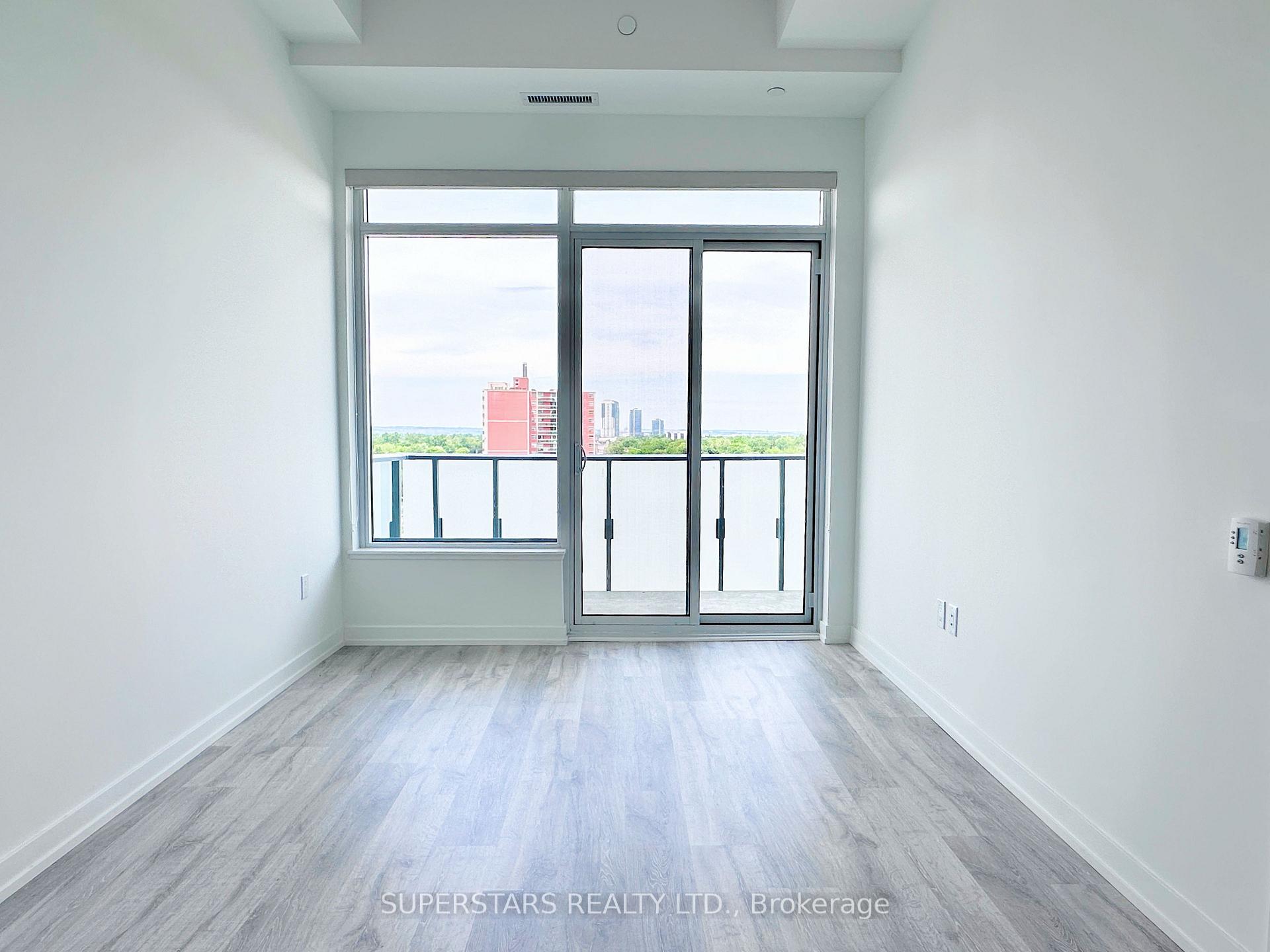 2 Bedrooms Condo at 7 golden lion, Toronto For sale