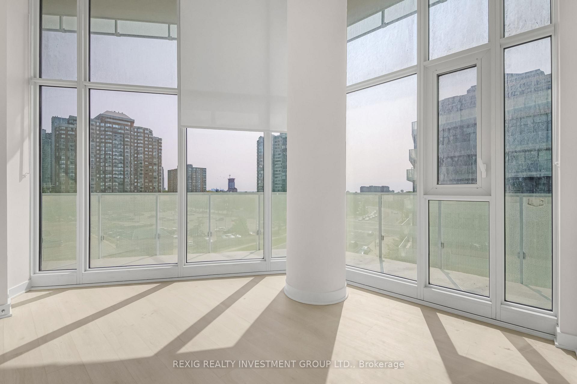 2 Bedrooms Condo at 3900 Confederation, Mississauga For sale