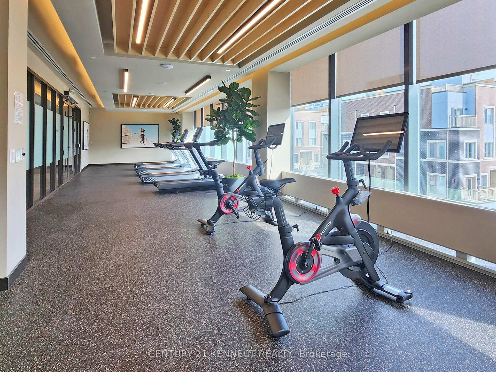 1 Bedroom Condo at 10 Honeycrispy, Vaughan For sale