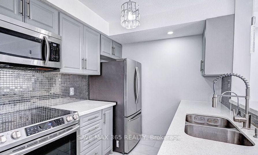 45 Cedarhill Crescent, #4D