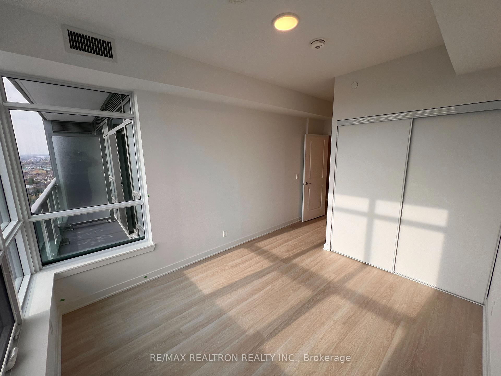 2 Bedrooms Co-op at 30 Upper Mall,  Vaughan For sale