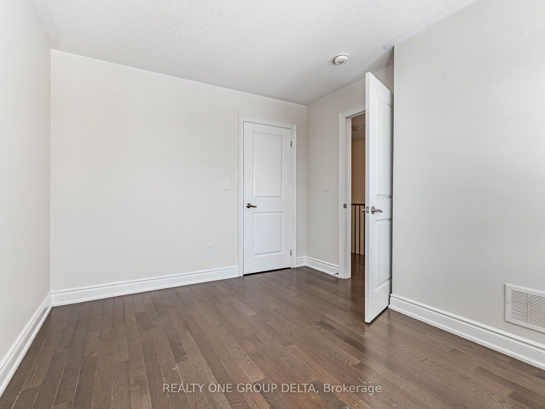 6 Quinton Ridge, #.