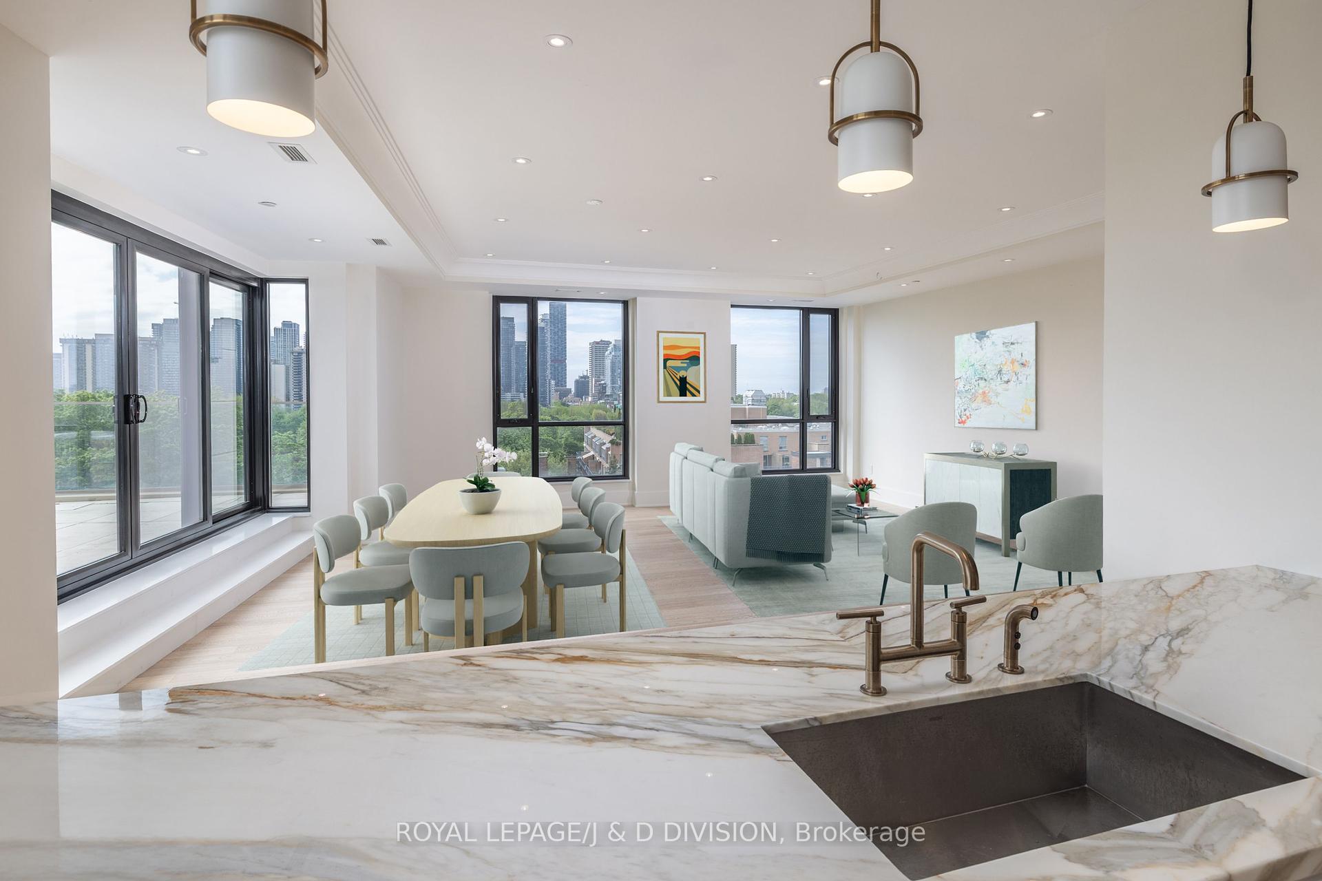 3 Bedrooms Condo at 1 Strathgowan, Toronto For sale