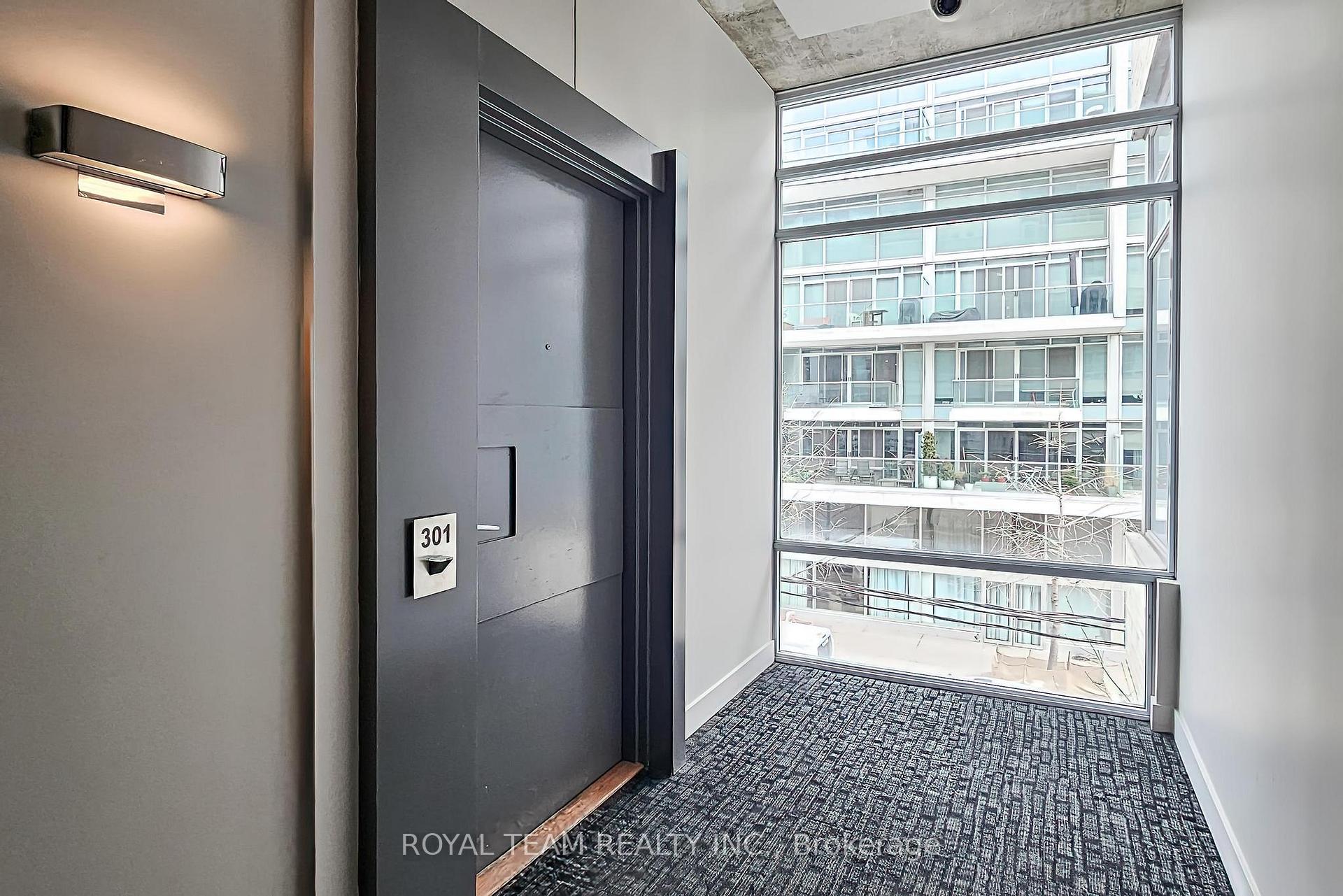 2 Bedrooms Condo at 66 Portland, Toronto For sale