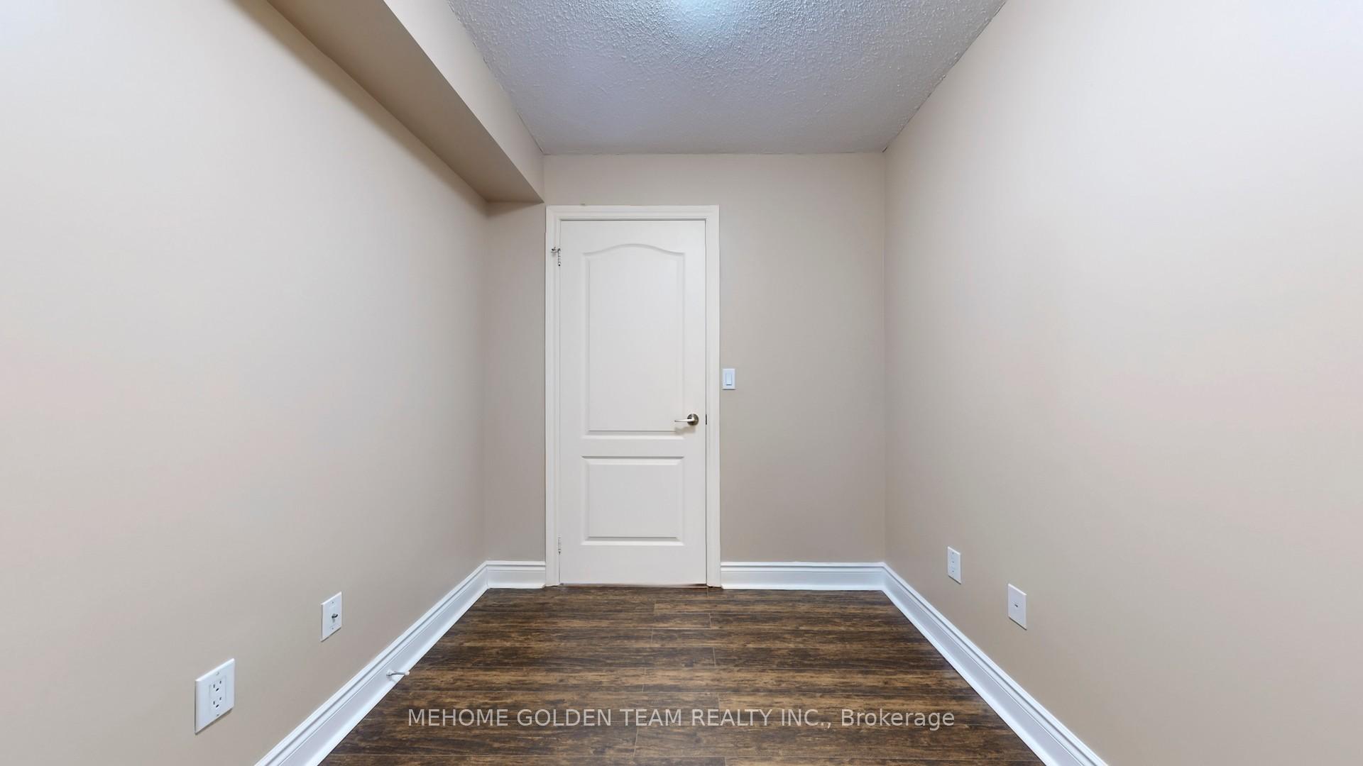 2 Bedrooms Condo at 50 Brian Harrison,  Toronto For sale
