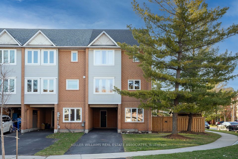 2320 Strawfield