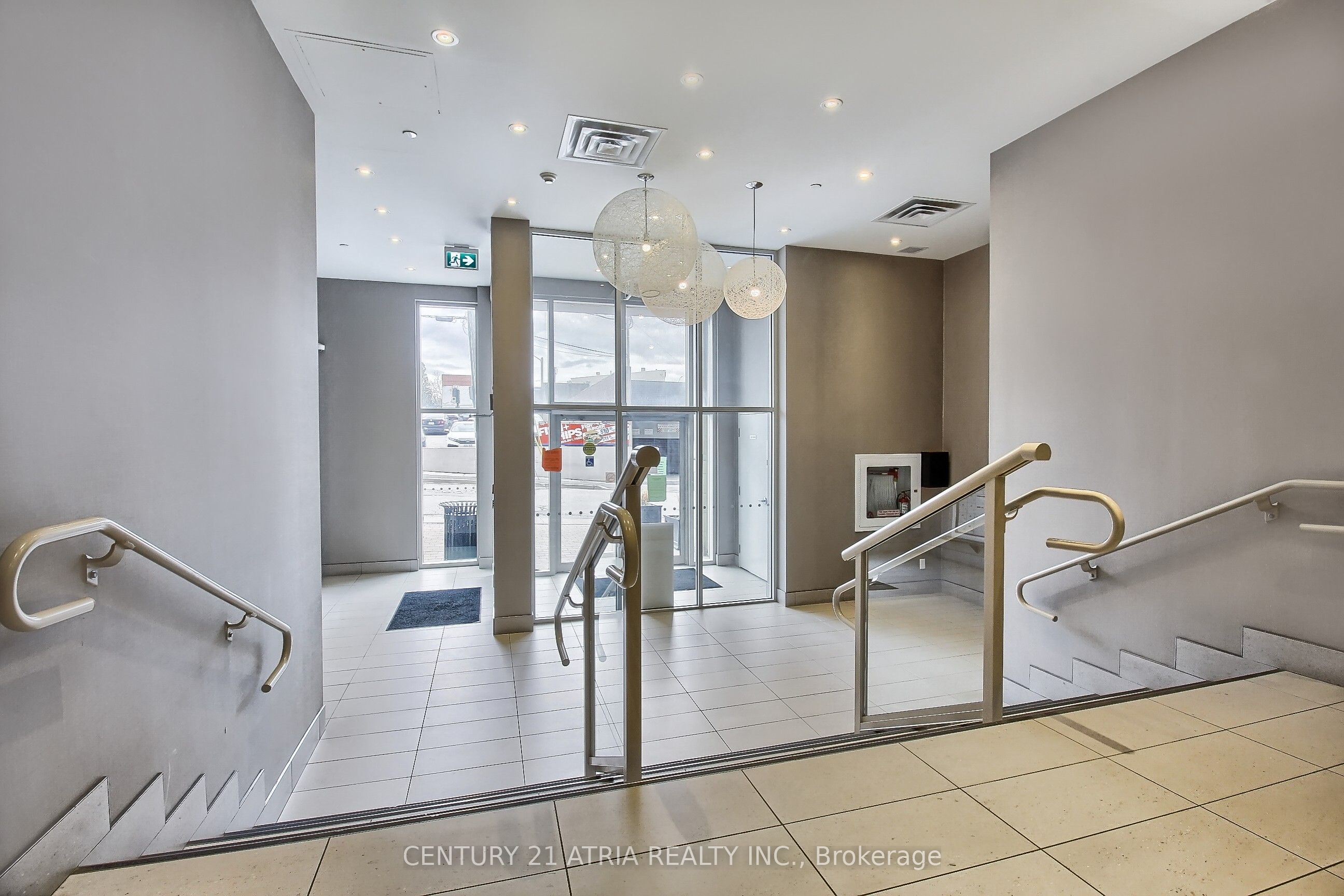 15277 Yonge Street, #404A