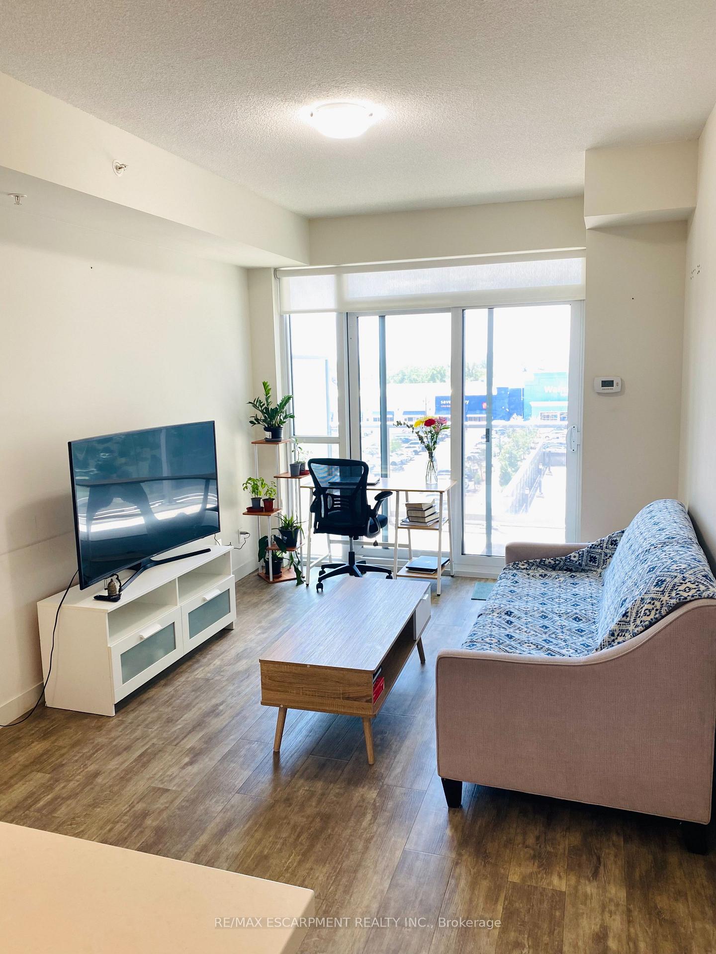 1 Bedroom Condo at 2087 Fairview, Burlington For sale