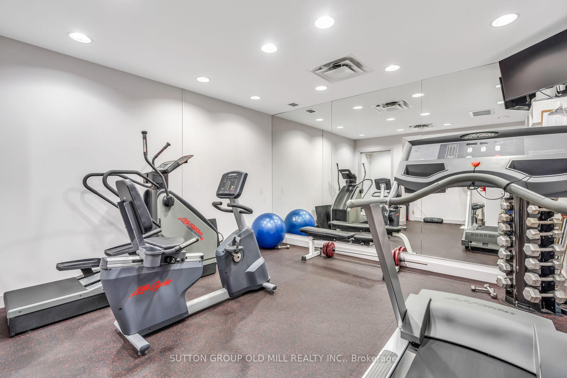 3 Bedrooms Condo at 10 Old Mill, Toronto For sale