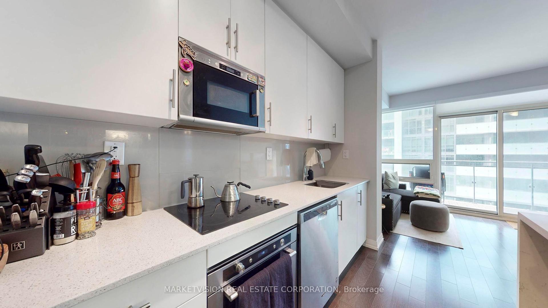 1 Bedroom Condo at 460 Adelaide,  Toronto For sale
