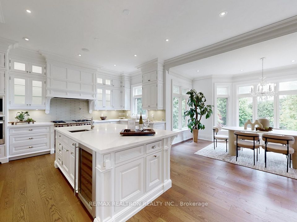 33 Owen Boulevard