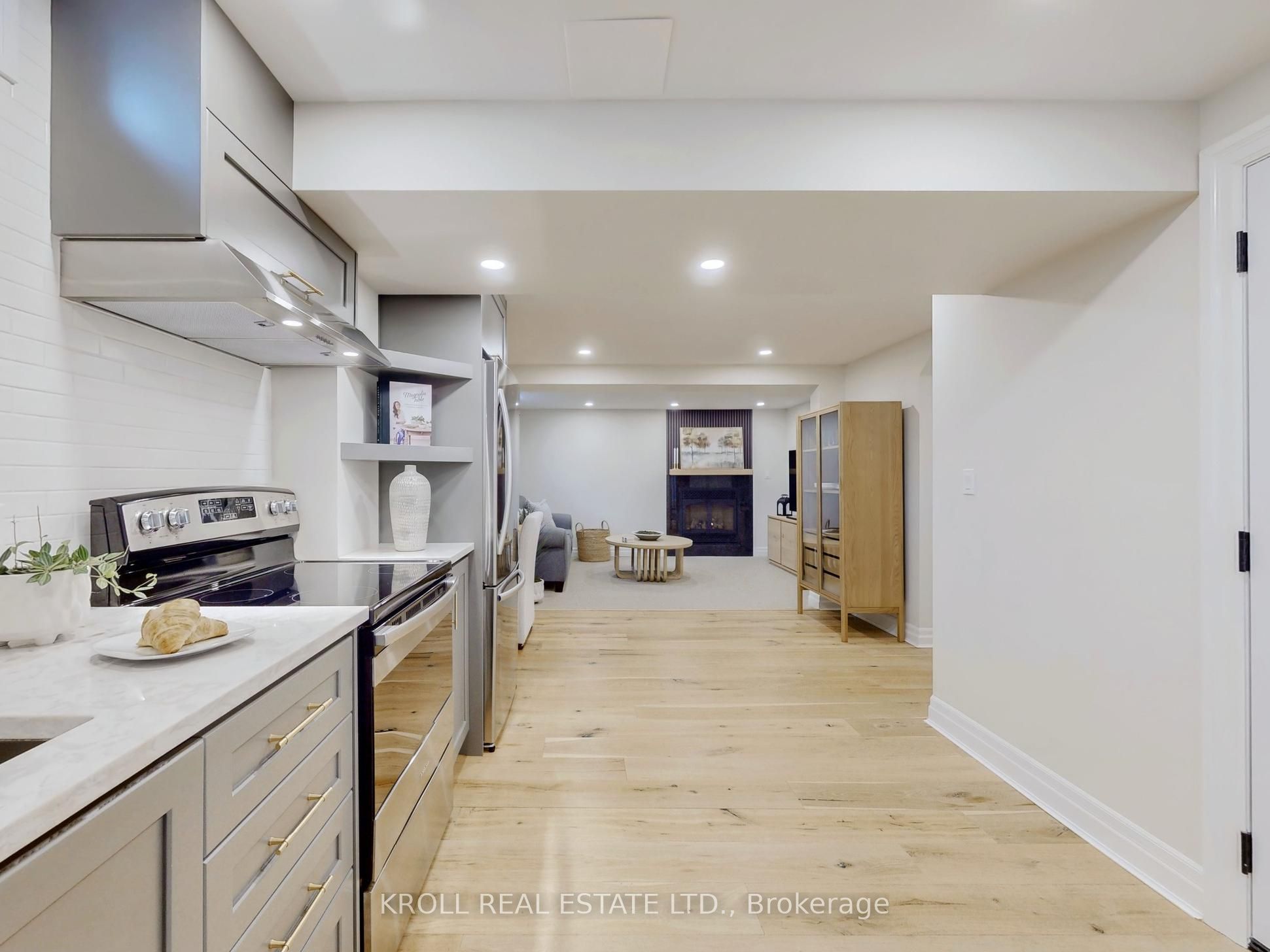 2974 Pettigrew Crescent