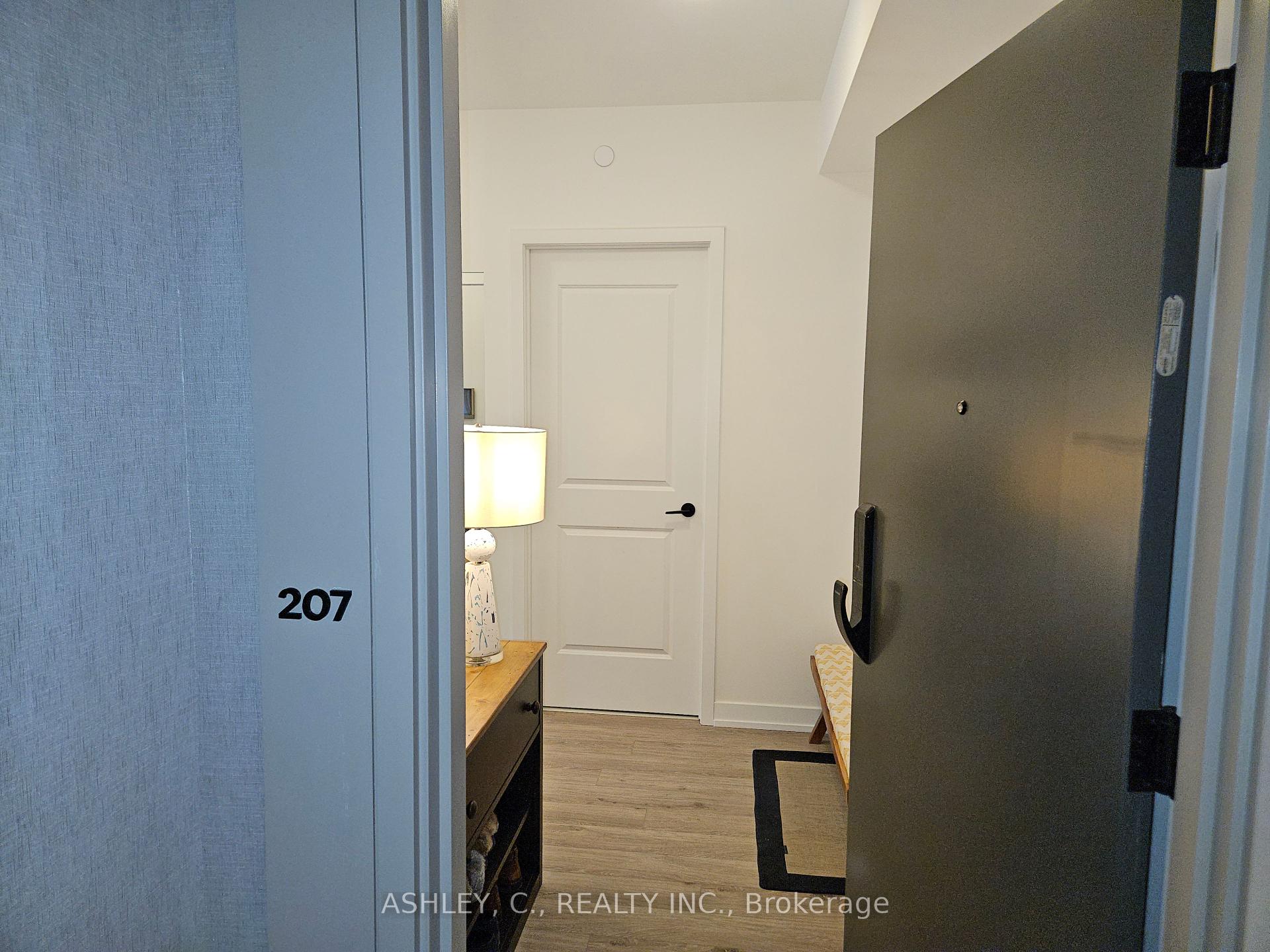 3 Bedrooms Condo at 345 Wheat Boom,  Oakville For sale