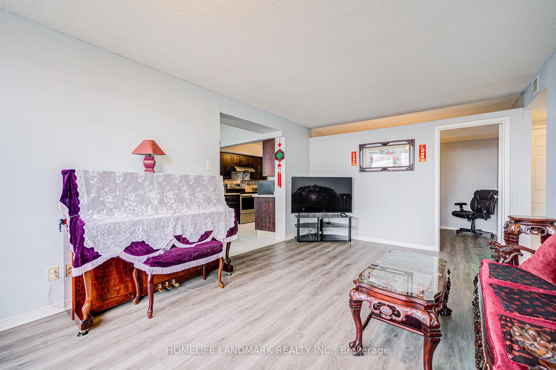 3 Bedrooms Condo at 4725 Sheppard, Toronto For sale