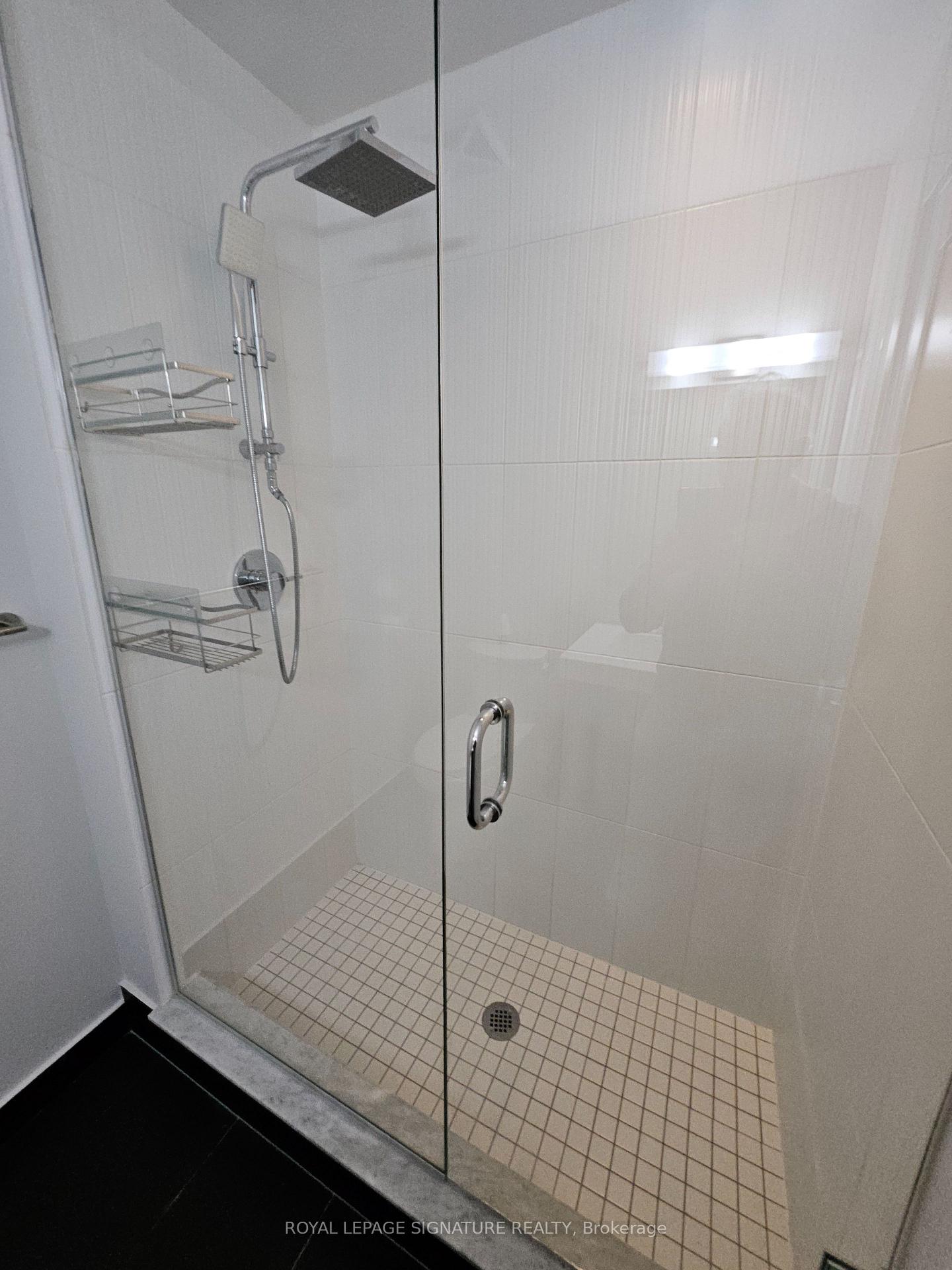3 Bedrooms Condo at 318 Richmond, Toronto For sale