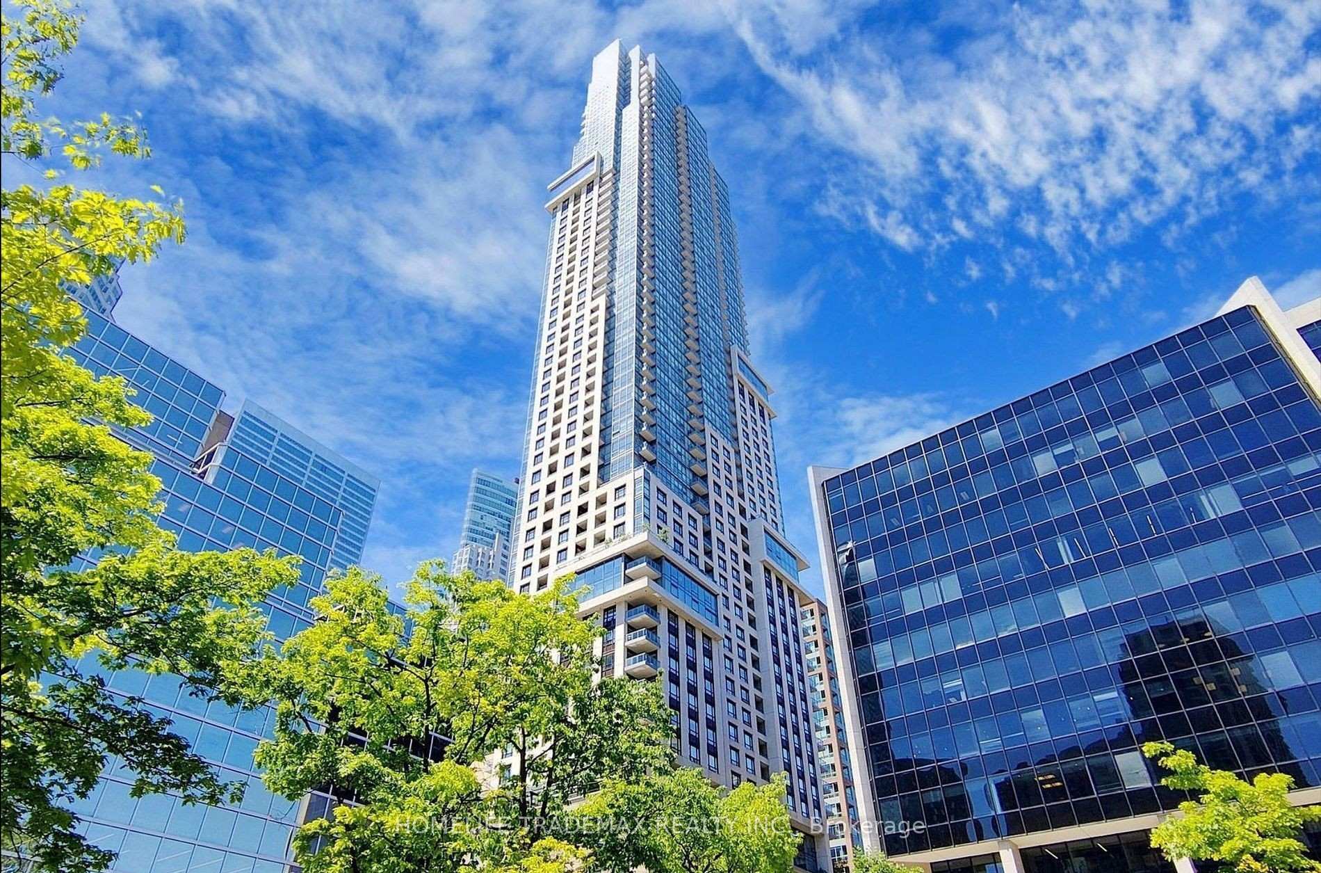 2 Bedrooms Condo at 88 Scott,  Toronto For sale