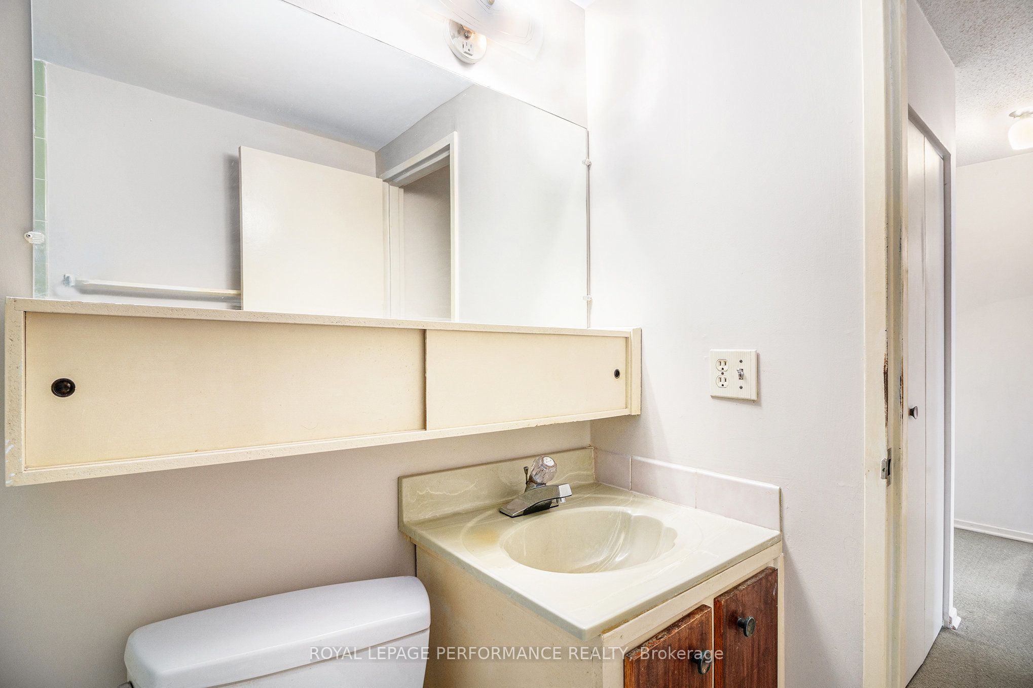 2044 Arrowsmith Drive, #204A