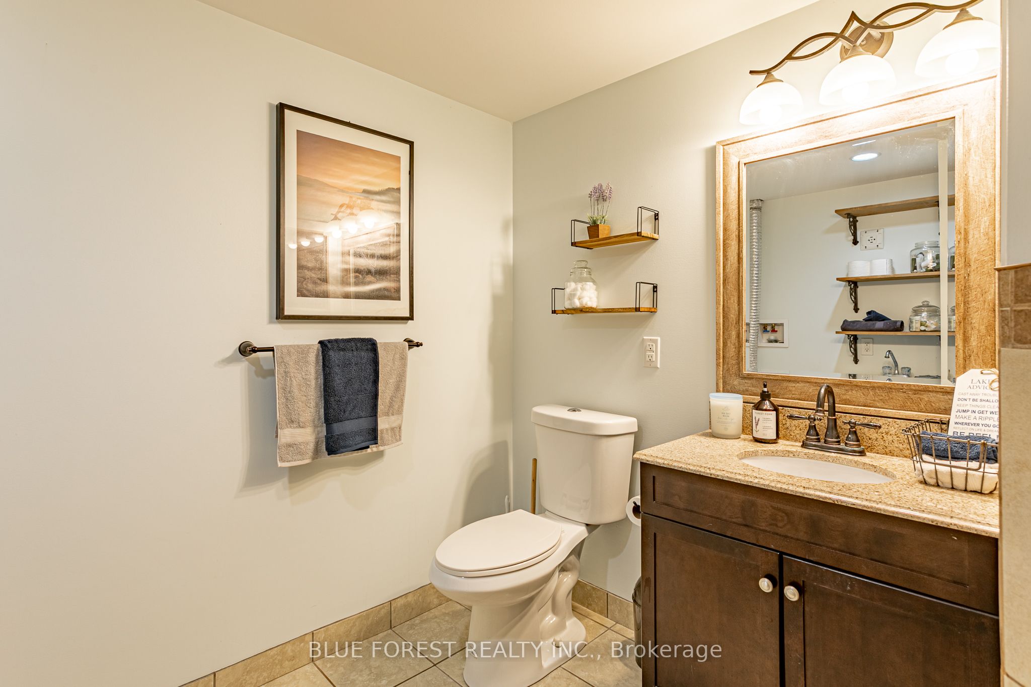5437 Lake Valley Grove Road, Lambton Shores, ON N0N 1J7