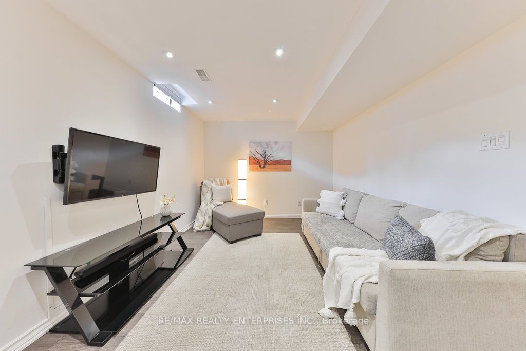 2183 Birchleaf Lane
